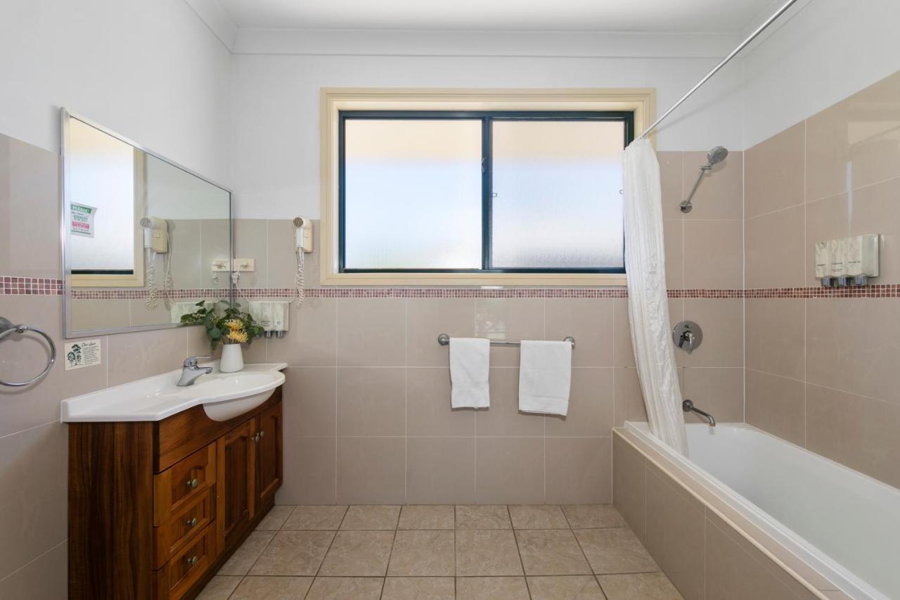 Potters Apartments Cessnock Exterior photo