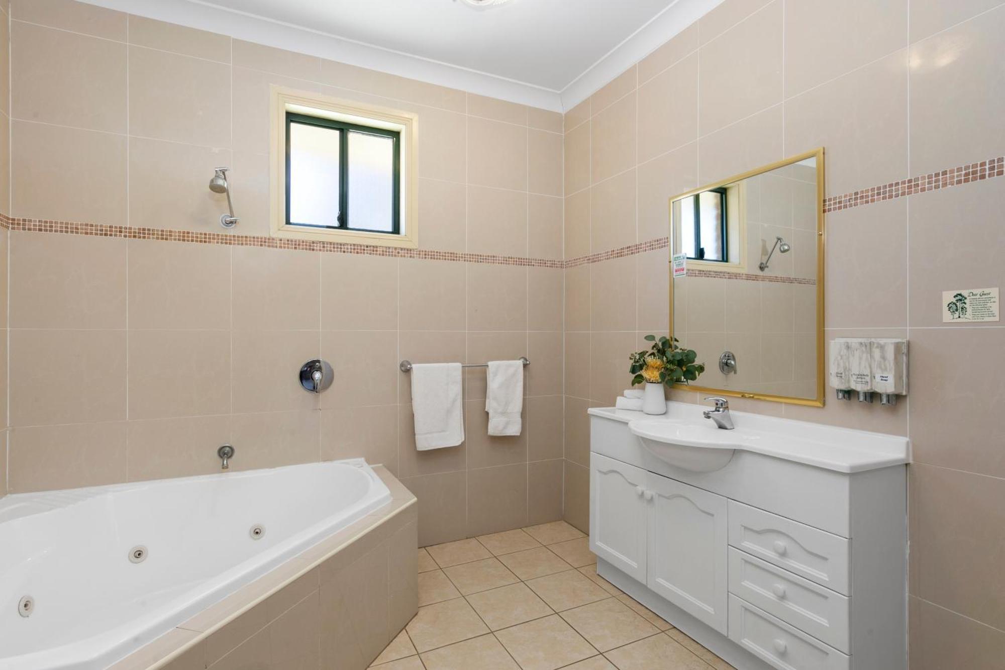 Potters Apartments Cessnock Exterior photo